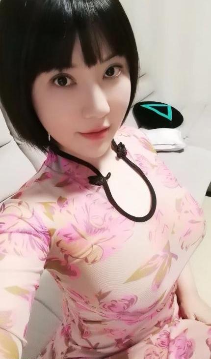 南京虹悦城佩妮