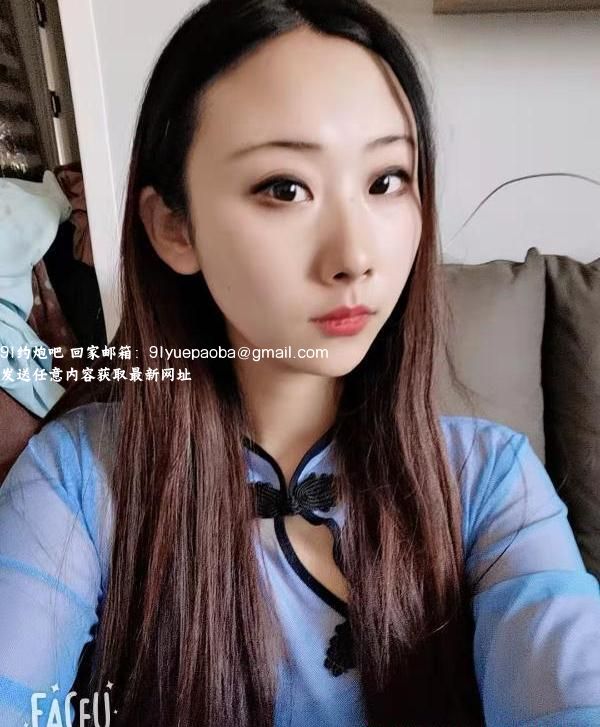 阳光云朵妹妹