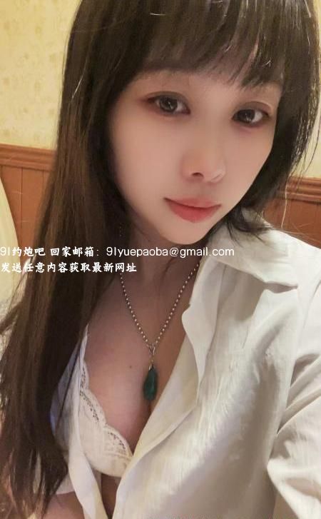 大新性感美女水晶