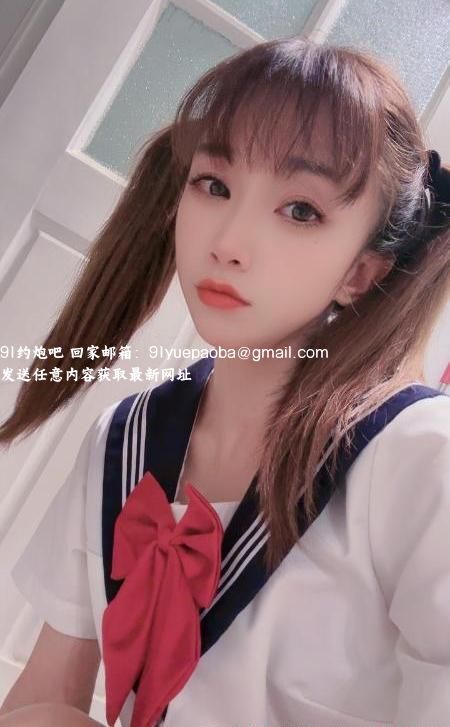 汉口双马尾JK妹子