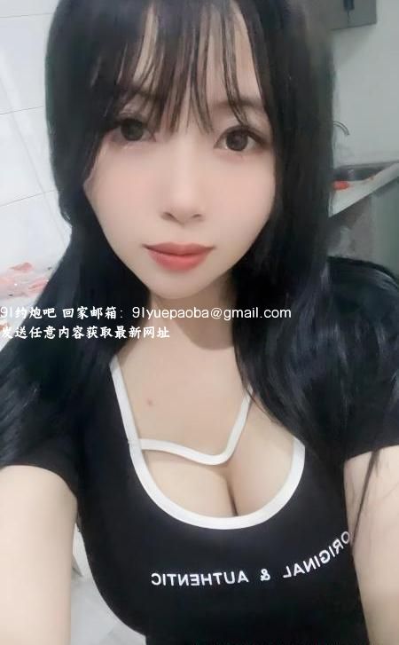 粉嫩小甜妹莉莉