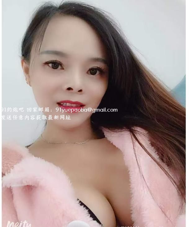 体验大胸小姐姐