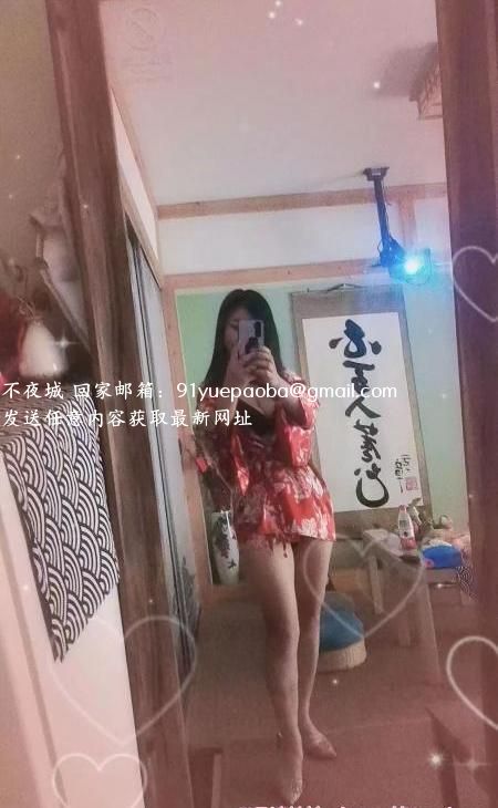 武汉性感肤白骚少妇