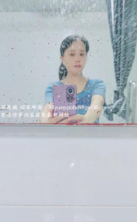 长寿路美脚人妻