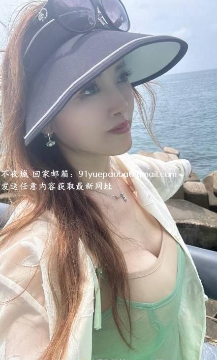 后入风骚气质妹子