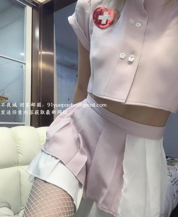 静安制服诱惑美娜