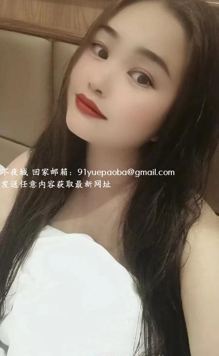 白嫩小少妇