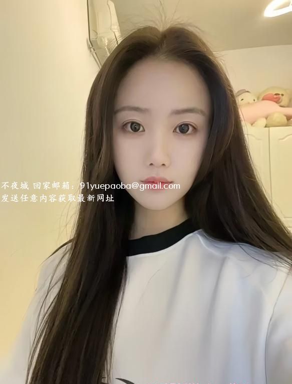 天心清纯可爱美女