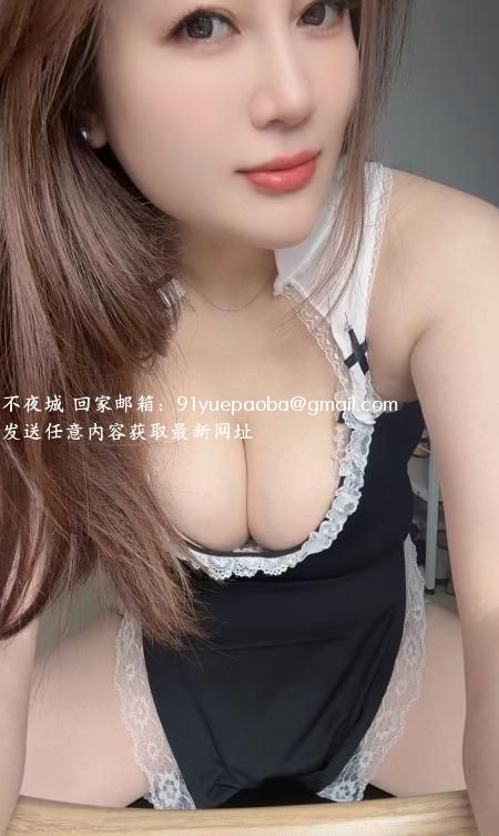 深喉囗暴开大波妹