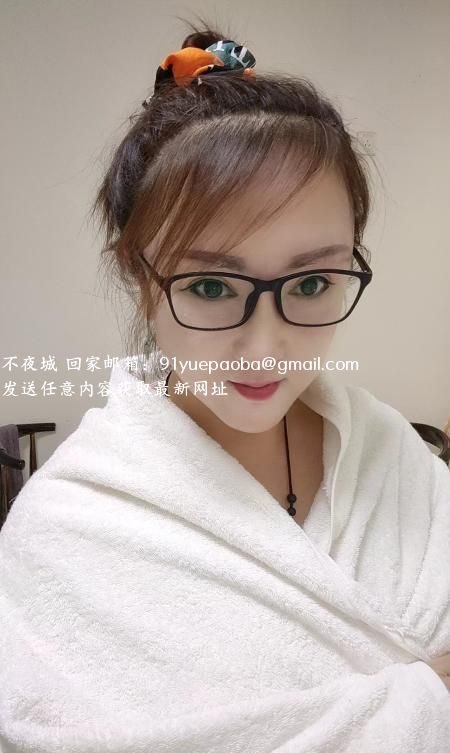 津南喷水小姐姐