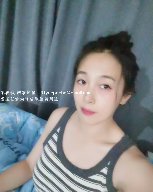 会动会夹的妹子