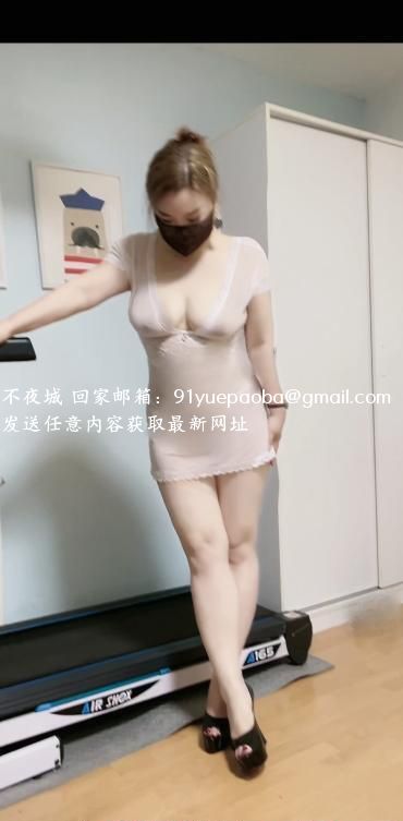 大奶潮喷妹春节在京