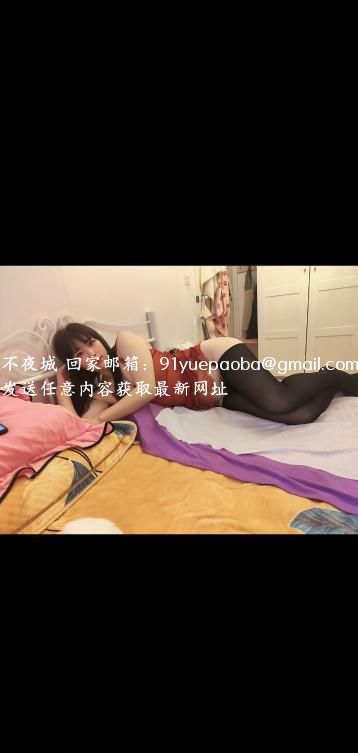 蜜桃炮架冰淇淋