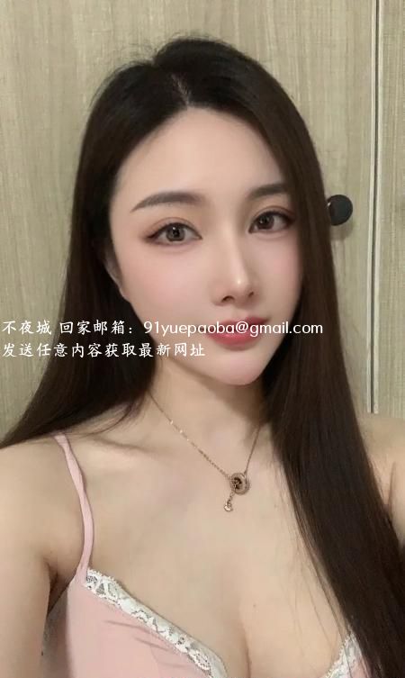 性感美女Selina