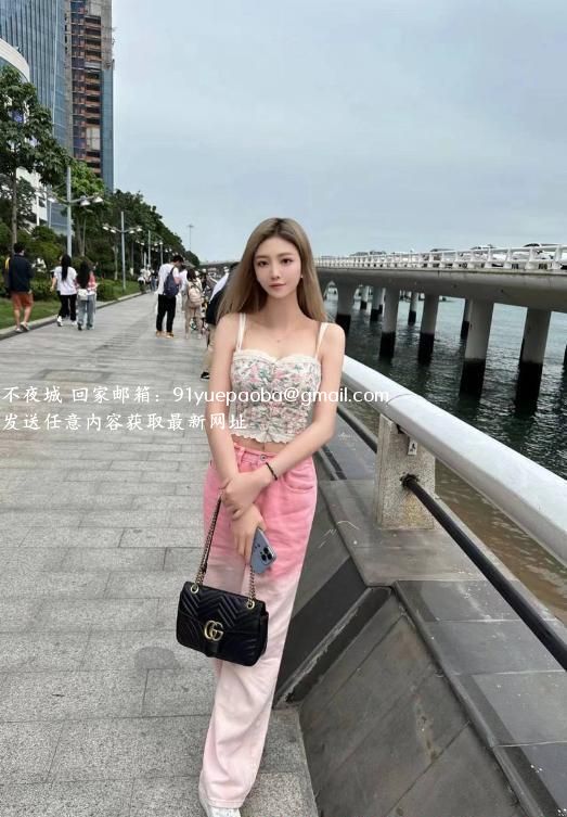 思明颜值身材系九月