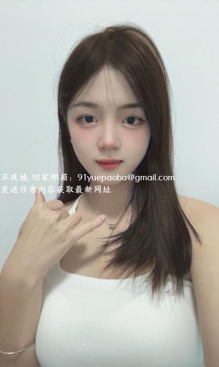 福田清纯大胸嫩妹