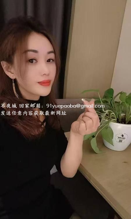 风骚的两姐妹