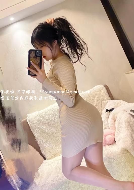 大胸丰臀丰满型