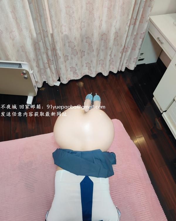 苗条美臀少妇