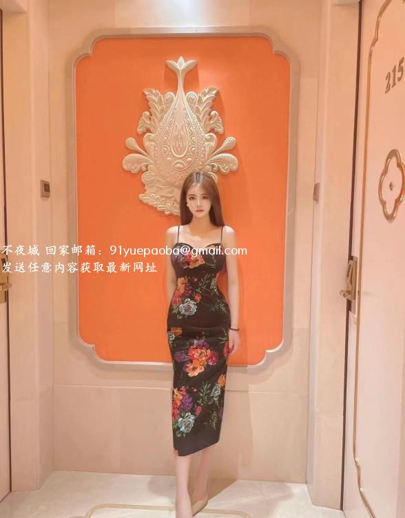 妹子身材火辣性感