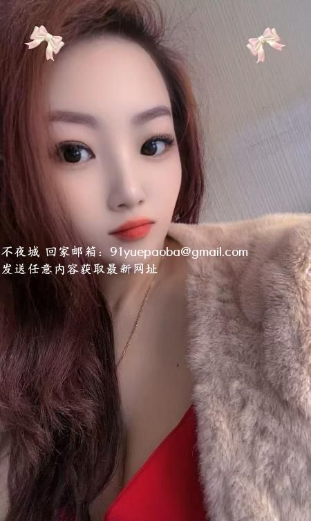 双飞两骚妇