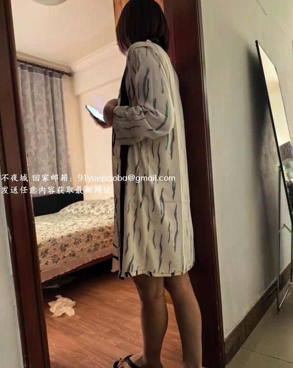 海珠乐莹低调美女