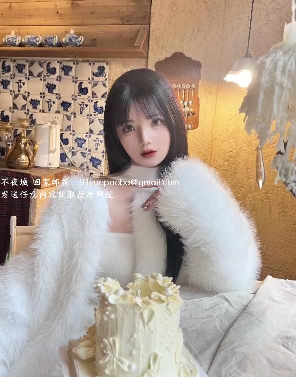 宝藏抓龙筋小姐姐