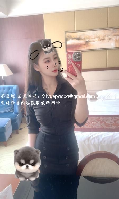 惠城舌吻反差尤物