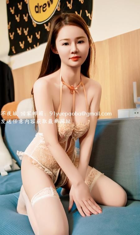 翘臀大胸西西