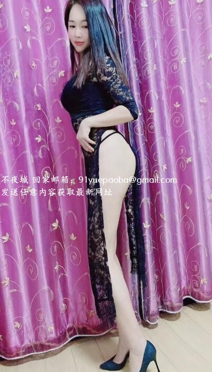 丰臀吹箫师姐