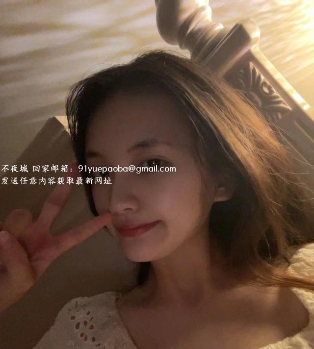 初见美女小姐姐