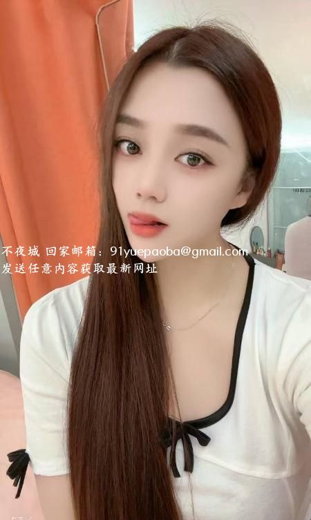 大奶子芒果妹