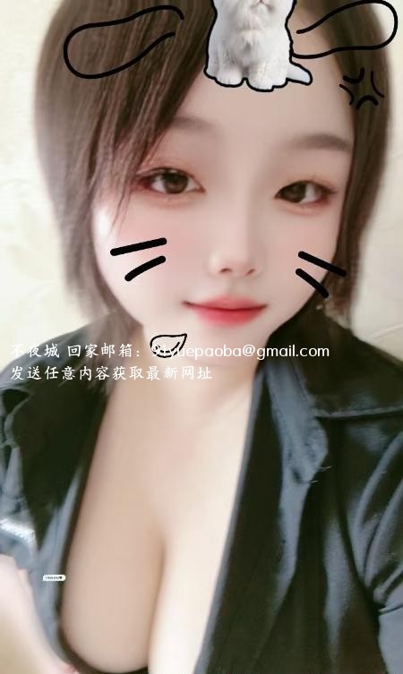 大胸小可爱