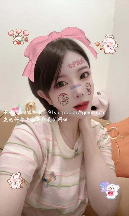 短发小巧玲珑