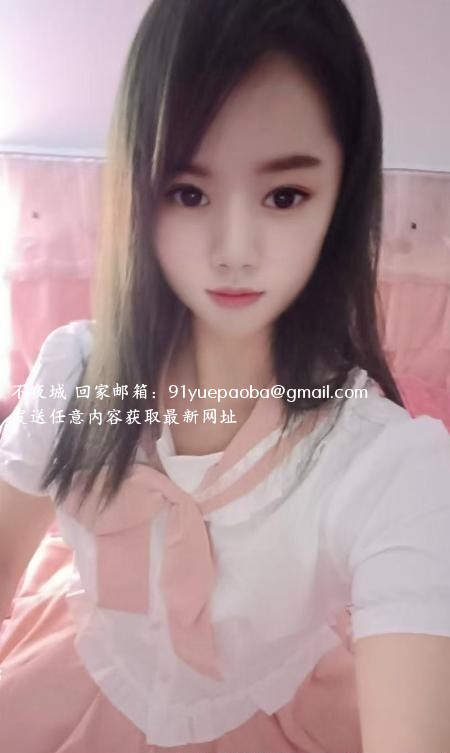 光谷馨馨小妞