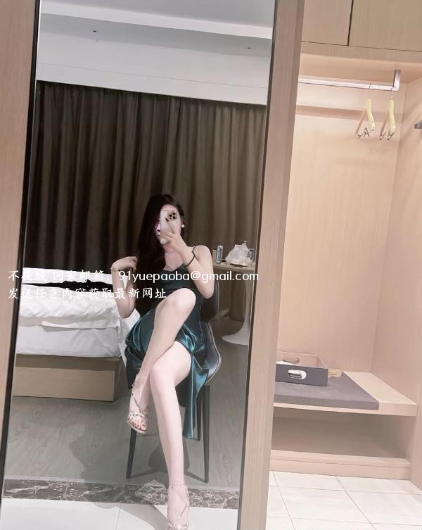 天河美腿骚女