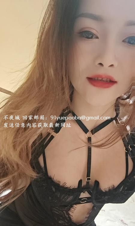 南城御姐舌吻晓晓