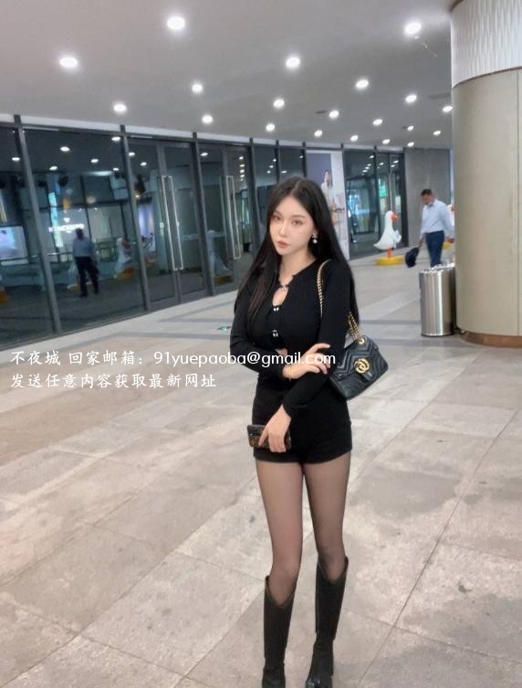 栖霞马群奈奈