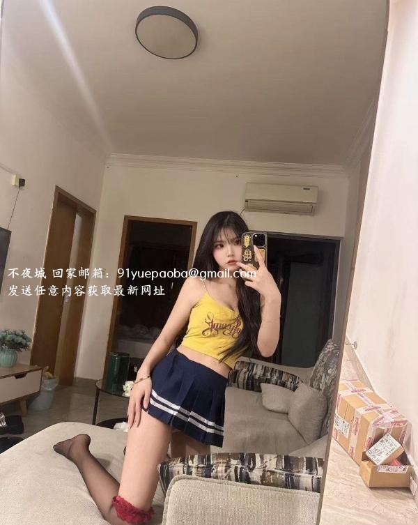风骚榨汁大奶小骚货