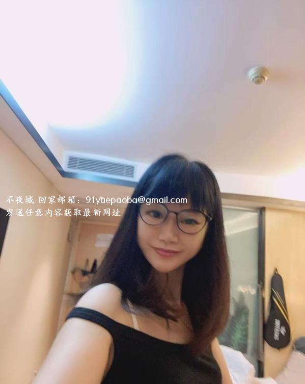 后入长腿黑丝少妇