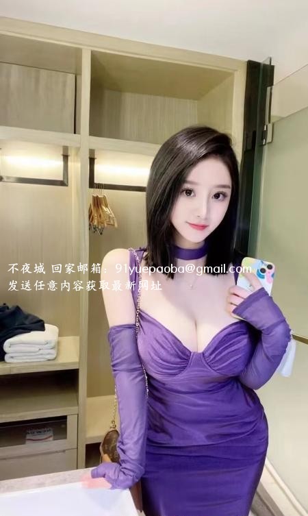 短发兼职嫩妹子珂珂