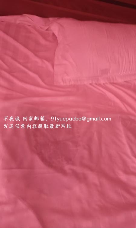 天然大奶老师