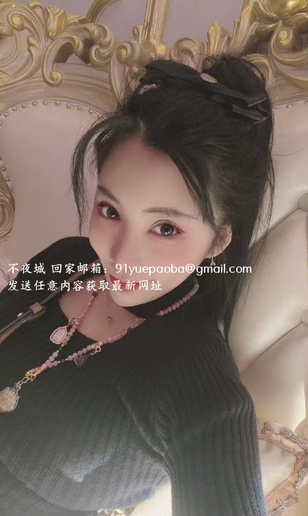 铁西网红脸桃子