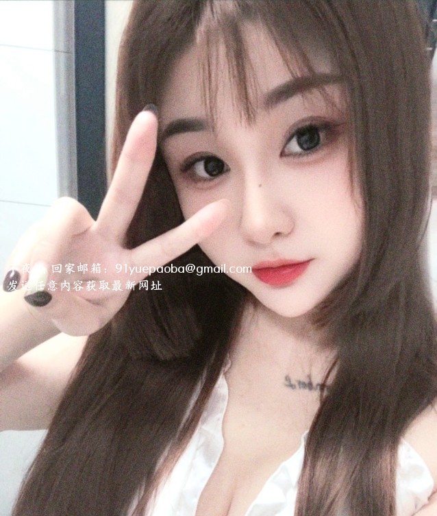 翘臀美腿小骚B